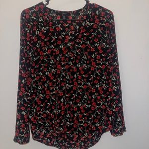 Flowered v neck blouse
